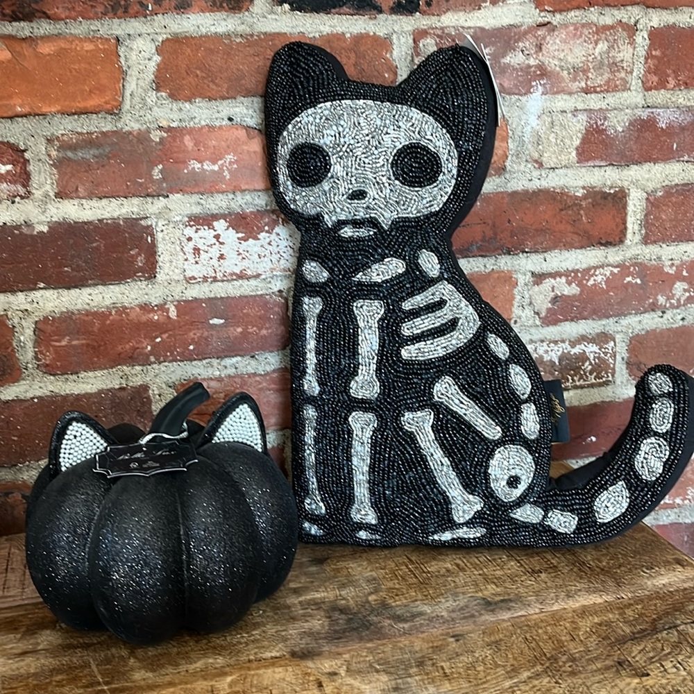 Spooky nights cat beaded pillow NWT Sparkly cat pumpkin by Bella Lux I must have